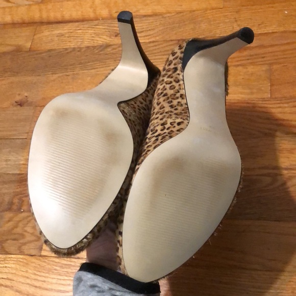 Nine West leopard print (hair-see pics) heals, 8.5 - Picture 8 of 14